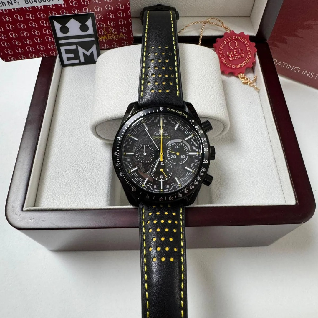 Speedmaster Racing Co-Axial Chronograph Black/Yellow – 44 mm Perforated Leather Strap