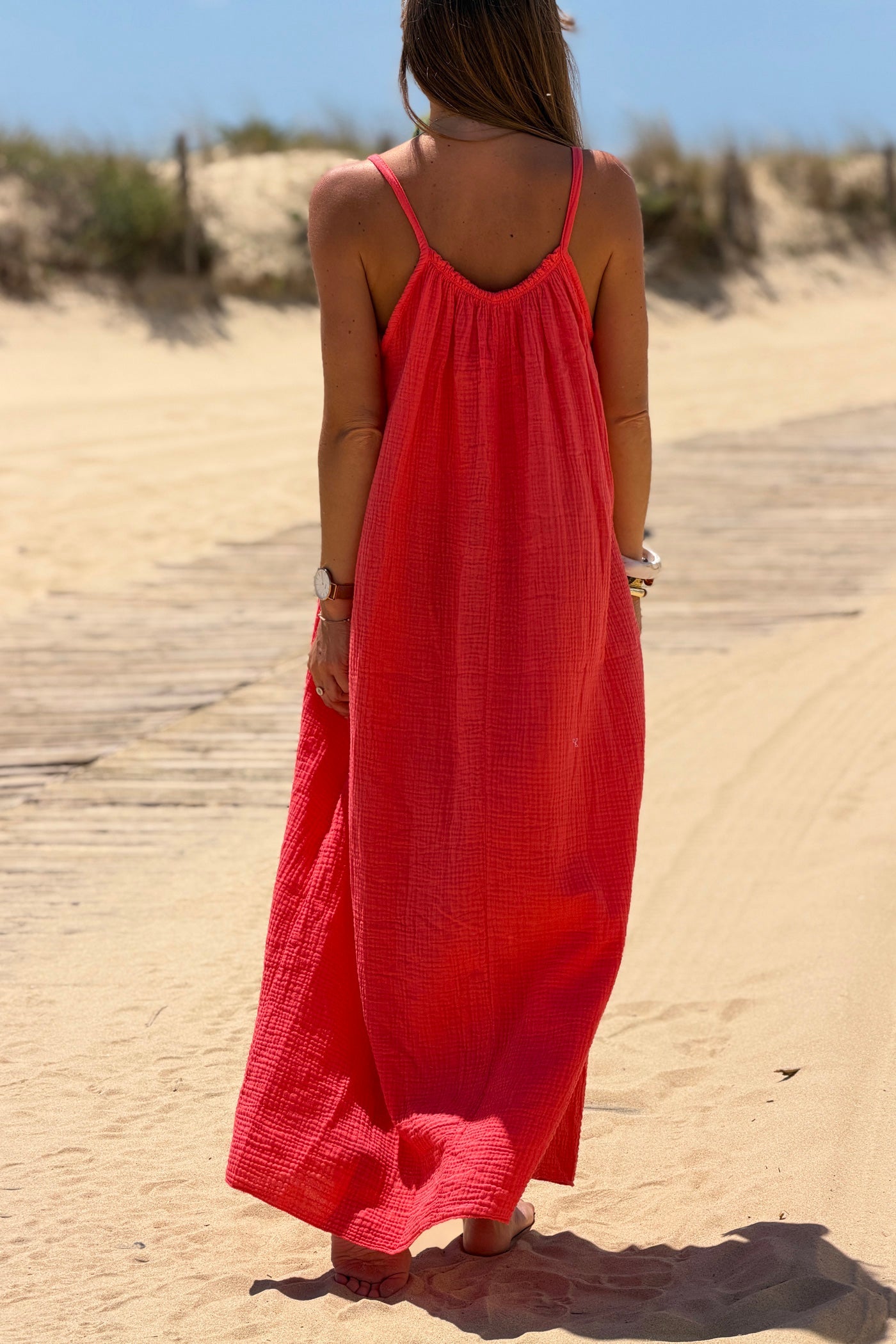 Robe longue corail en gaze de coton à bretelles col élastique