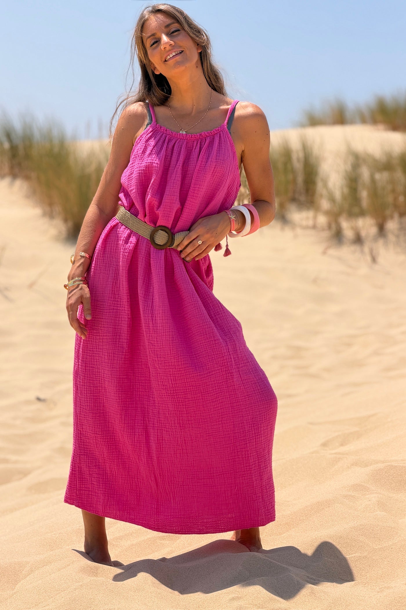 Robe longue fuchsia en gaze de coton à bretelles col élastique